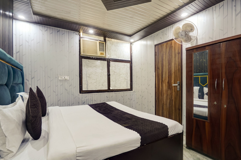 Room 2, Hotel Anvit Residency - By The Arrow, Delhi