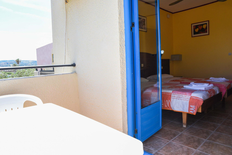 Bedroom 3, Chrysoula Hotel, South Aegean