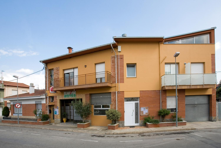 Others 2, Amolls Restaurant i Habitacions, Girona