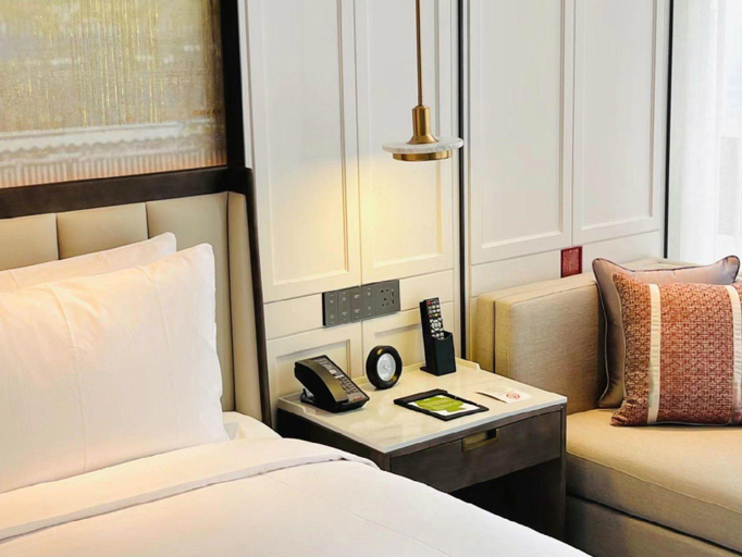 Bedroom 2, Grand MetroPark Yuantong Hotel, Beijing