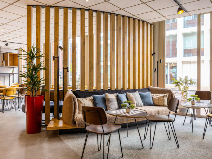 Public Area 2, Ibis Bordeaux Nord Carbon Blanc, Gironde