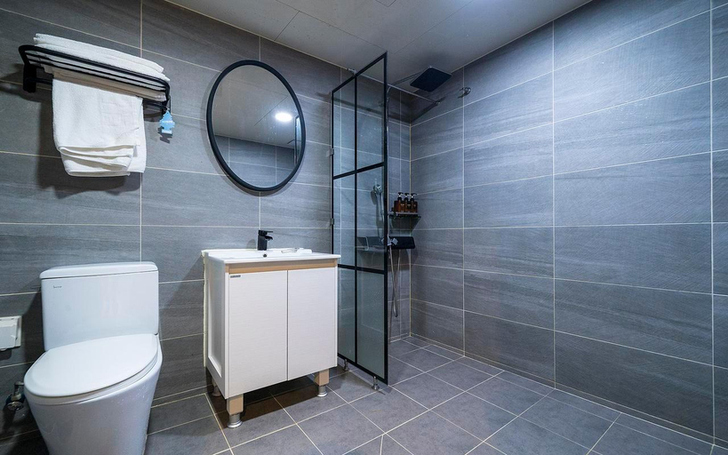 Bathroom 5, Suwon No.25 Suwon Ingye Branch, Suwon
