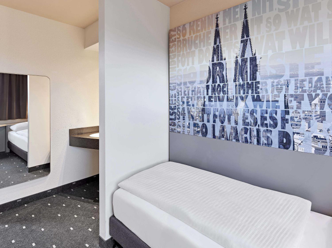 Bedroom 3, Premiere Classe Koeln West, Köln
