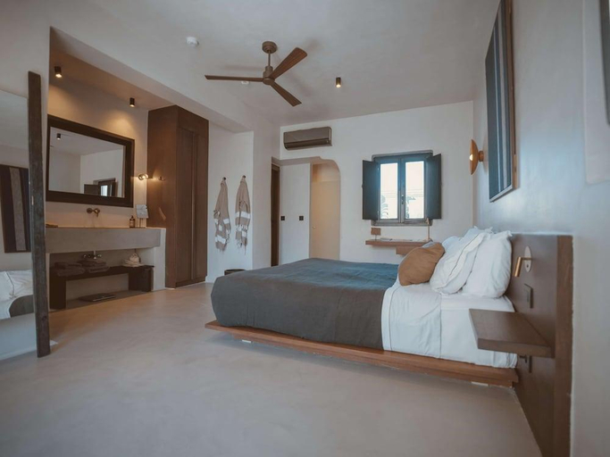 Bedroom 3, En Lefko Suites Hotel, South Aegean