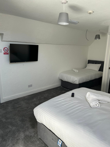 Bedroom 4, The Fox Inn, South Gloucestershire