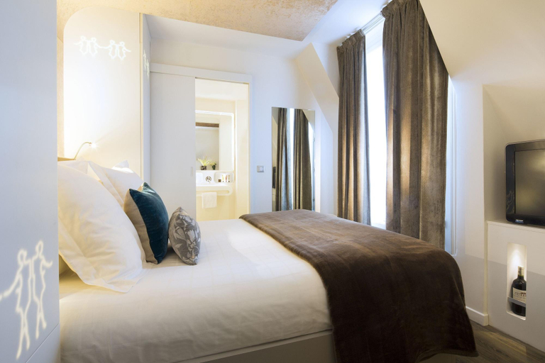 Bedroom 2, New Hotel Republique, Paris