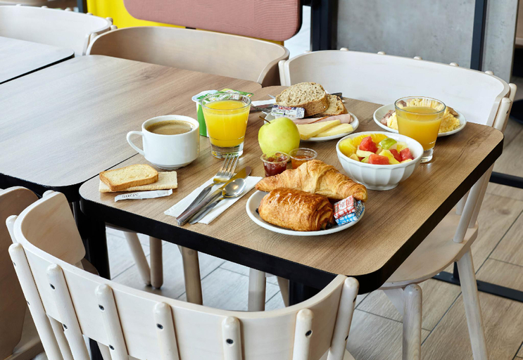 Food & Drinks 5, B&B HOTEL Cergy Saint Christophe, Val-d'Oise
