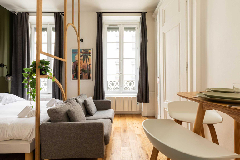 Interior view, Luminous Apartment 2BR 4P - Bellecour Place Ampere, Rhône