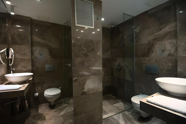 Bathroom 3, GK Regency Suites Hotel, Şişli