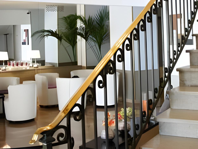 Public Area 3, Hotel Ambassador, Alpes-Maritimes