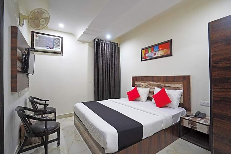 Bedroom 3, Hotel Aerotech, Delhi