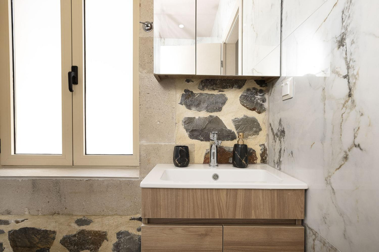 Others 2, Villa Pasiphae - With Private Pool, Crete