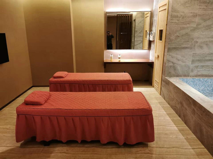 Bedroom 4, Forest City Golf Hotel, Johor Bahru
