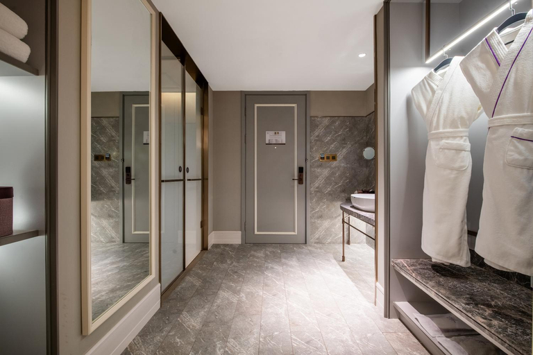 5, Mercure Jinan Pingyin, Jinan