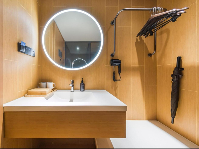 Bathroom 4, Ji Hotel Zhongguancun Suzhou Street, Beijing