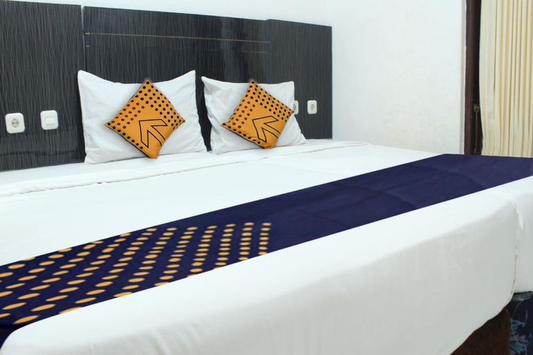 Bedroom, Hotel O Transit 2, Maros
