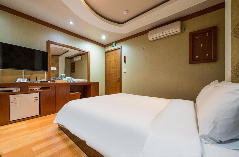 Bedroom 3, Taebaek Tourist Hotel (Sorano), Taebaek