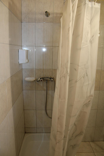 Bathroom 5, Varga Vendeghaz, Letenye