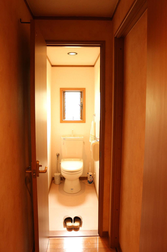 Bathroom 2, Miyuki Ryokan, Nagoya