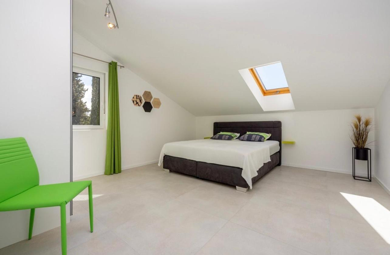 Others 5, Villa VaDaGa, Crikvenica