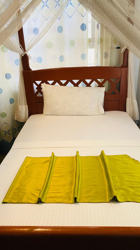 Bed, parachichi house Bed and Breakfast, Arusha Urban
