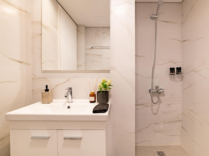 Bathroom 3, Sanders Paros Gardens - Cozy 1-Bdr Apt w Patio, South Aegean