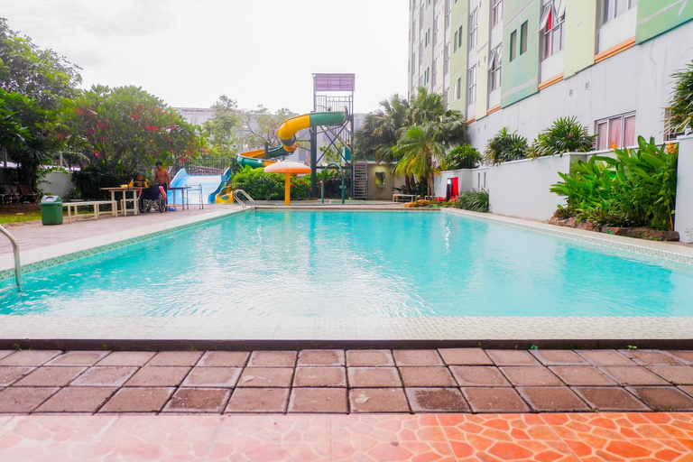 Pool 2, Strategic 2Br Apartment Near Its Campus At Dian Regency, Surabaya