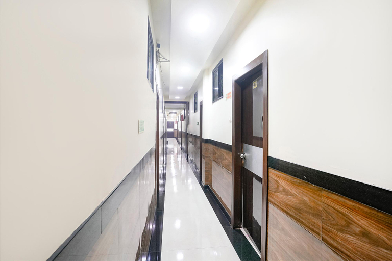 Public Area 3, Hotel Sion Residency, Mumbai City