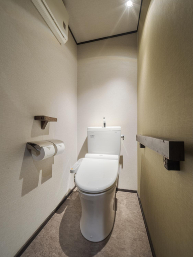 Bathroom 3, Momohanaan Holiday Rentals, Kyoto
