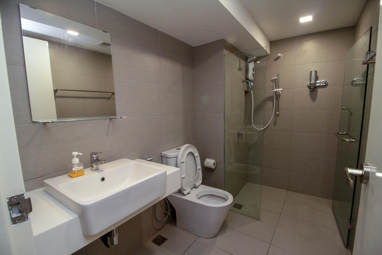 Bathroom 3, MLH EkoCheras Designer Duplex Suites, Kuala Lumpur