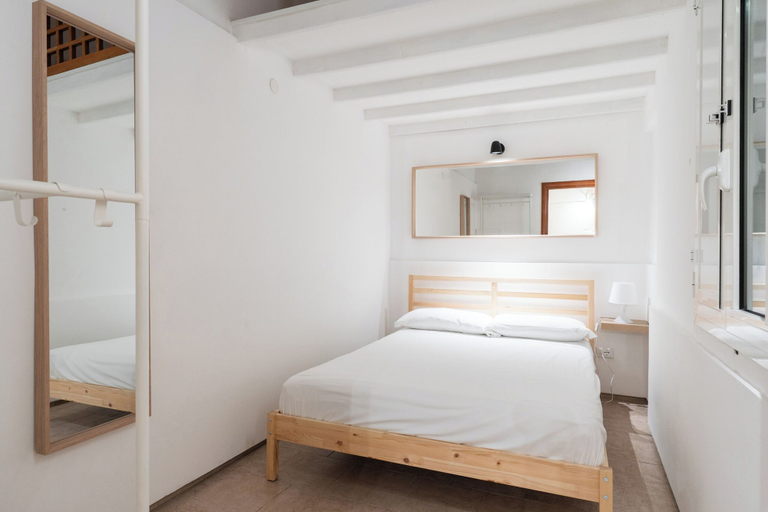 Room 5, Meta Apartment by Wonderful Italy, Bari