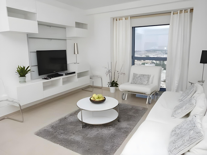 4, Windows of Jerusalem Vacation Apartments By Exp