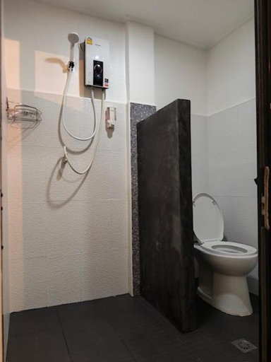 Bathroom 3, JOPHotel .Restaurant, Koh Chang