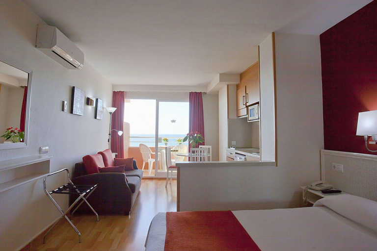 Bedroom 3, Hotel Apartamentos Princesa Playa, Málaga
