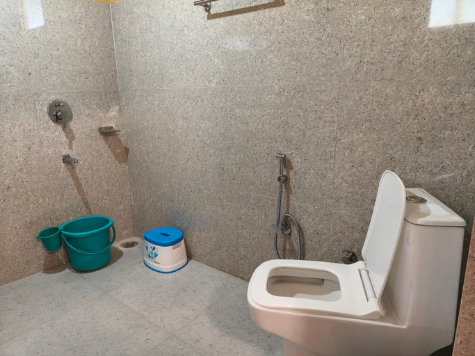 Bathroom 2, Jibhi Mountain Retreat, Kullu
