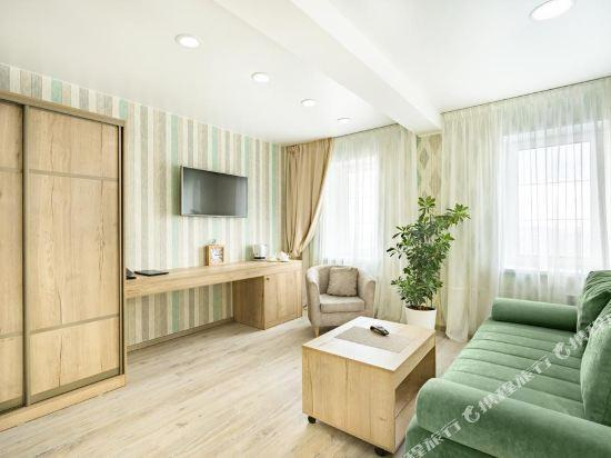 Others 4, Hotel Chalet, Vladivostok gorsovet