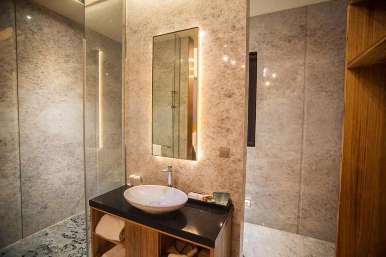 Bathroom 3, LE LE Motel, Pingtung