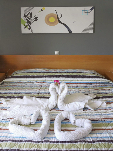 Bedroom 4, Sunny Days Hotel, South Aegean