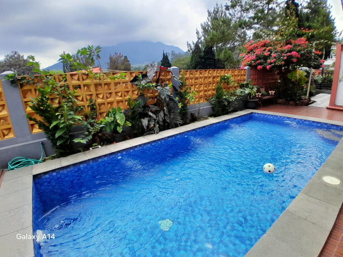 Sport & Beauty 2, Villa Elisabeth at Villa Istana Bunga Lembang, Bandung
