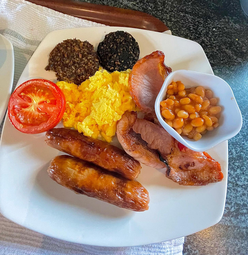 Food & Drinks 3, Whitestrand B&B