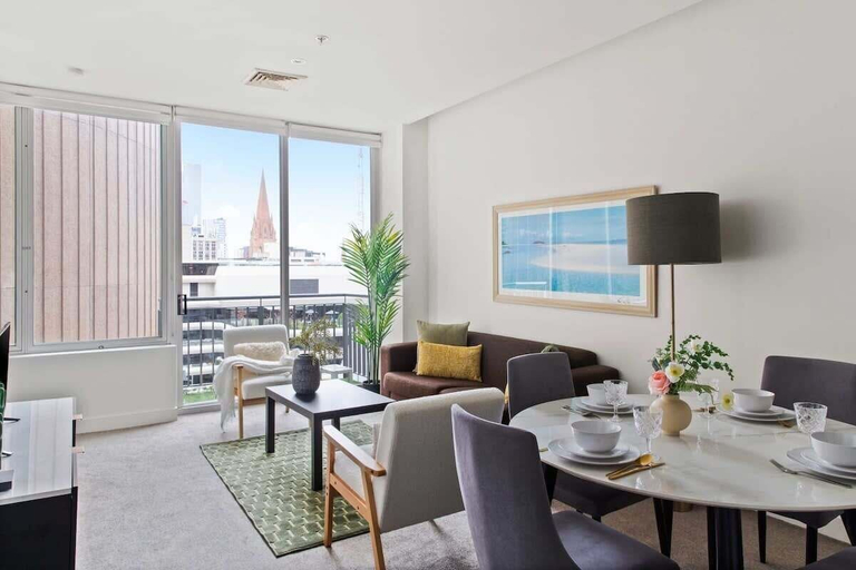 Others 5, A Cozy 2BR Apt on Collins Near Flinders Station, Melbourne