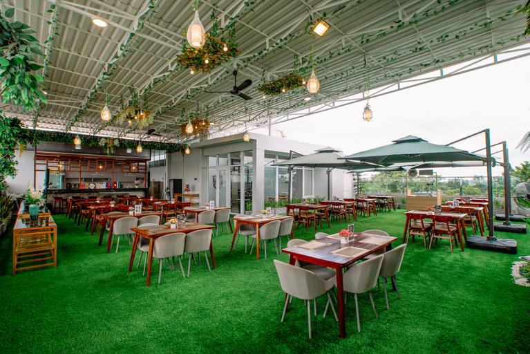 Food & Drinks 5, The Quadrant Hotel KNO, Deli Serdang