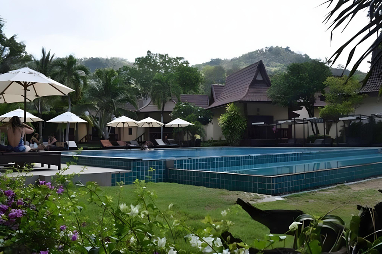 Sport & Beauty 2, Phi Phi Villa Resort, Mueang Krabi