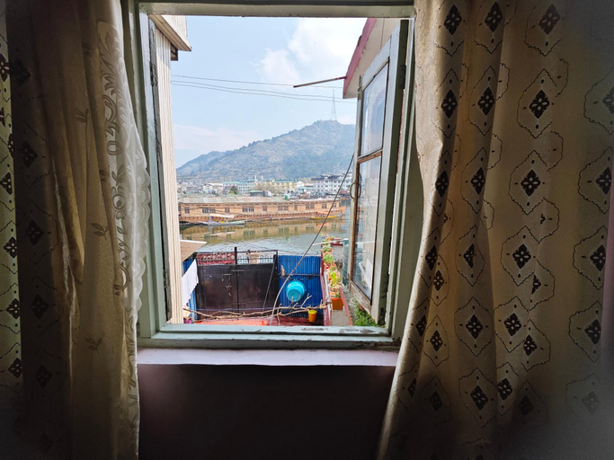 Others 2, Lake Boulevard Guest House Budget Double Room, Srinagar