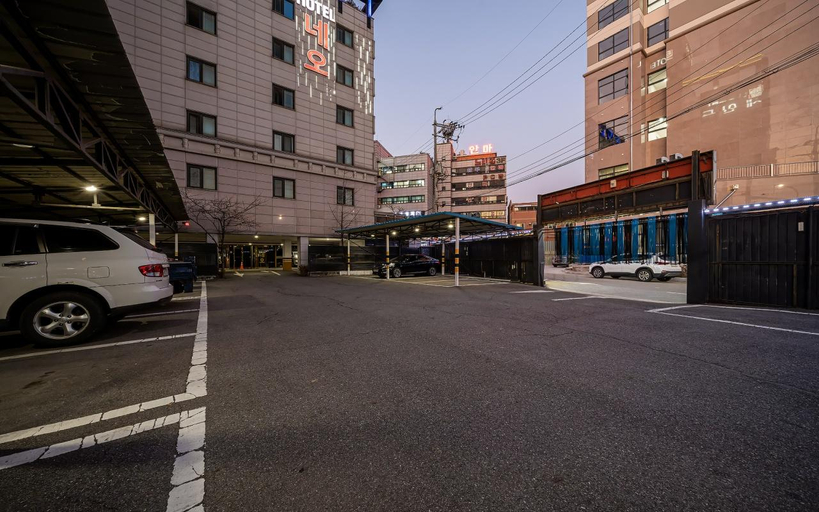 Others 5, Suwon Guun-dong Neo, Suwon