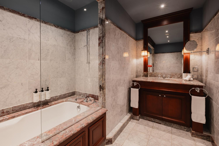 Bathroom 4, Intercontinental Bordeaux Le Grand Hotel By IHG, Gironde