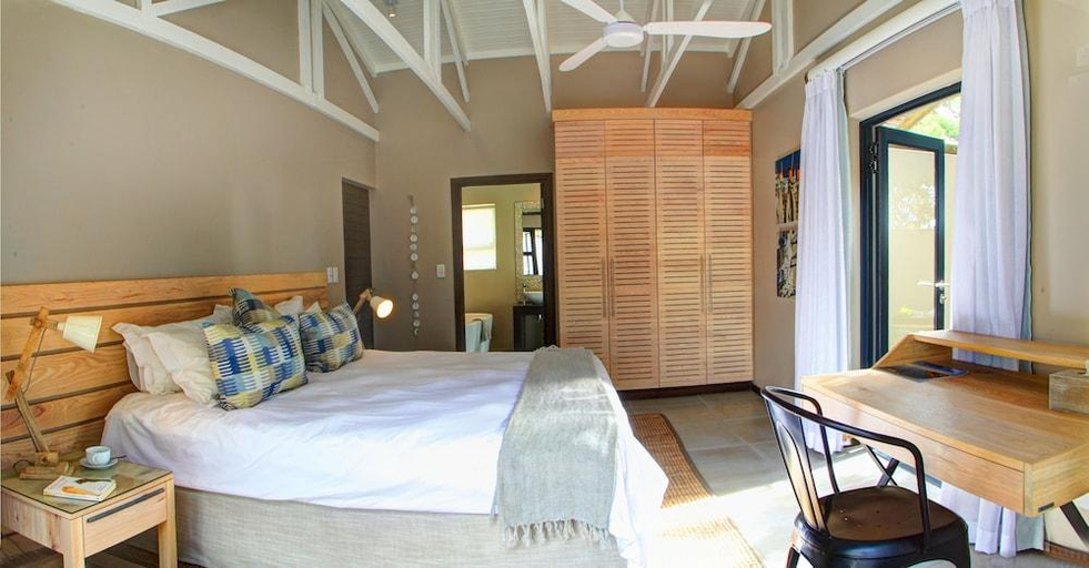 Bedroom 3, Scallop Lodge, Eden