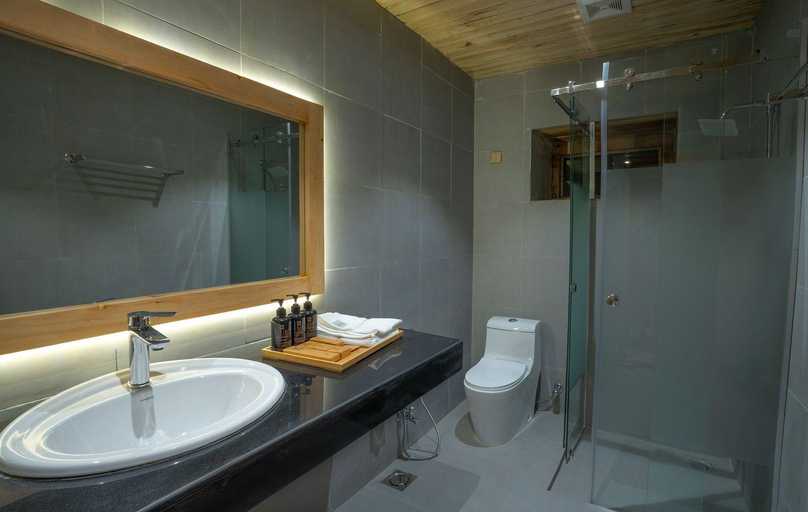 Others 2, Khar Hotel, Northern Areas