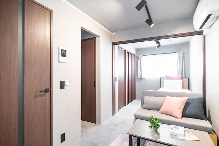Bedroom 2, Crest Court Kagurazaka, Shinjuku