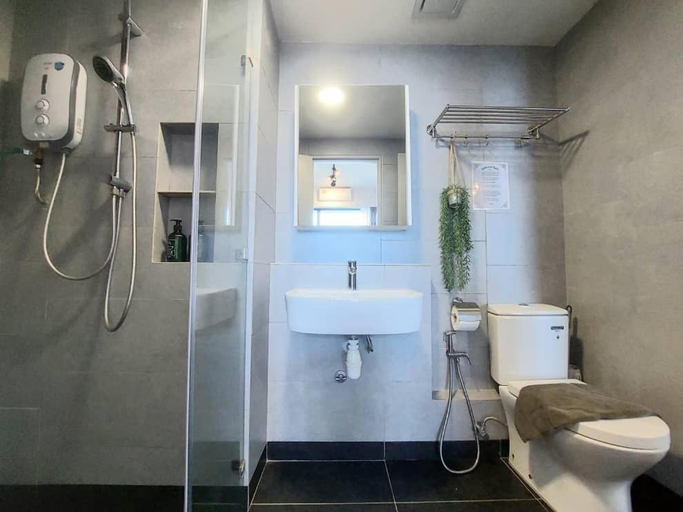 Bathroom 2, JESSELTON QUAY SEA VIEW, Kota Kinabalu